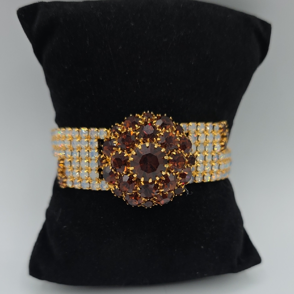 Luxurious Gold and Brown Gemstone Bracelet